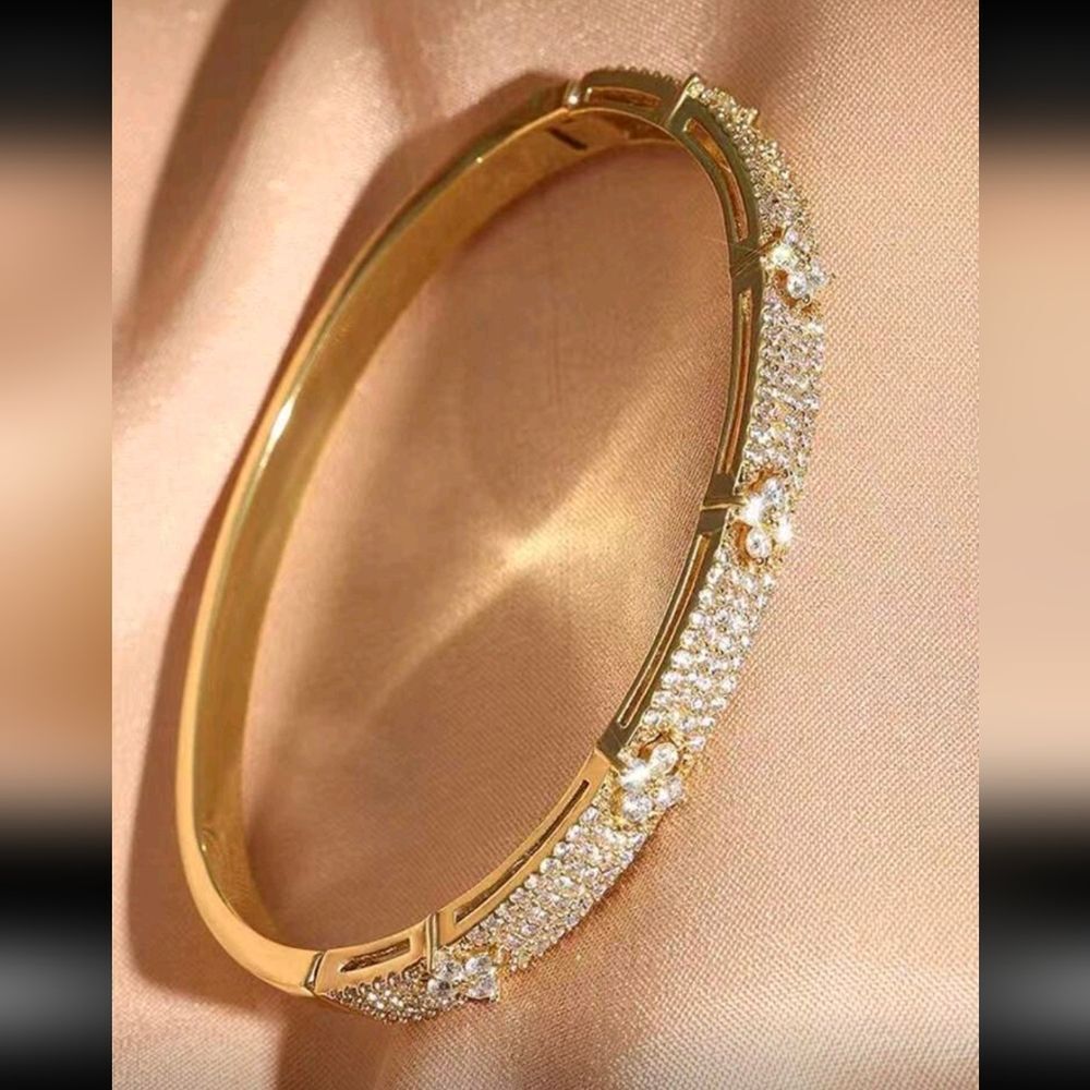Gold Diamond Bangle Bracelet